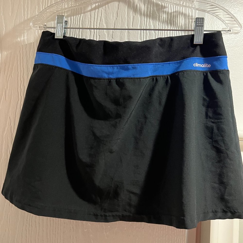 Adidas skort - Picture 3 of 3